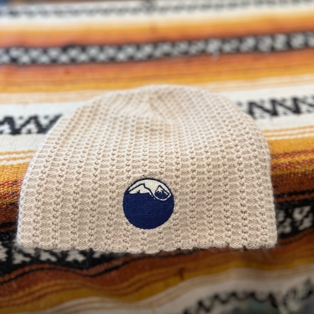 Ladies beanie in GUC